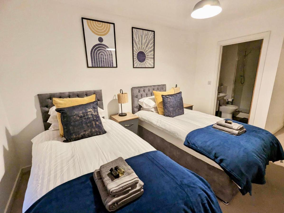 Spacious 2 Bed Ground Floor Apartment, Free Parking, Close To Historic Dockyard & Gunwharf Quays Portsmouth Exterior photo
